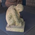 Oud tuinbeeld peinzend figuur, Ophalen of Verzenden, Gebruikt, Beton, Mensenbeeld