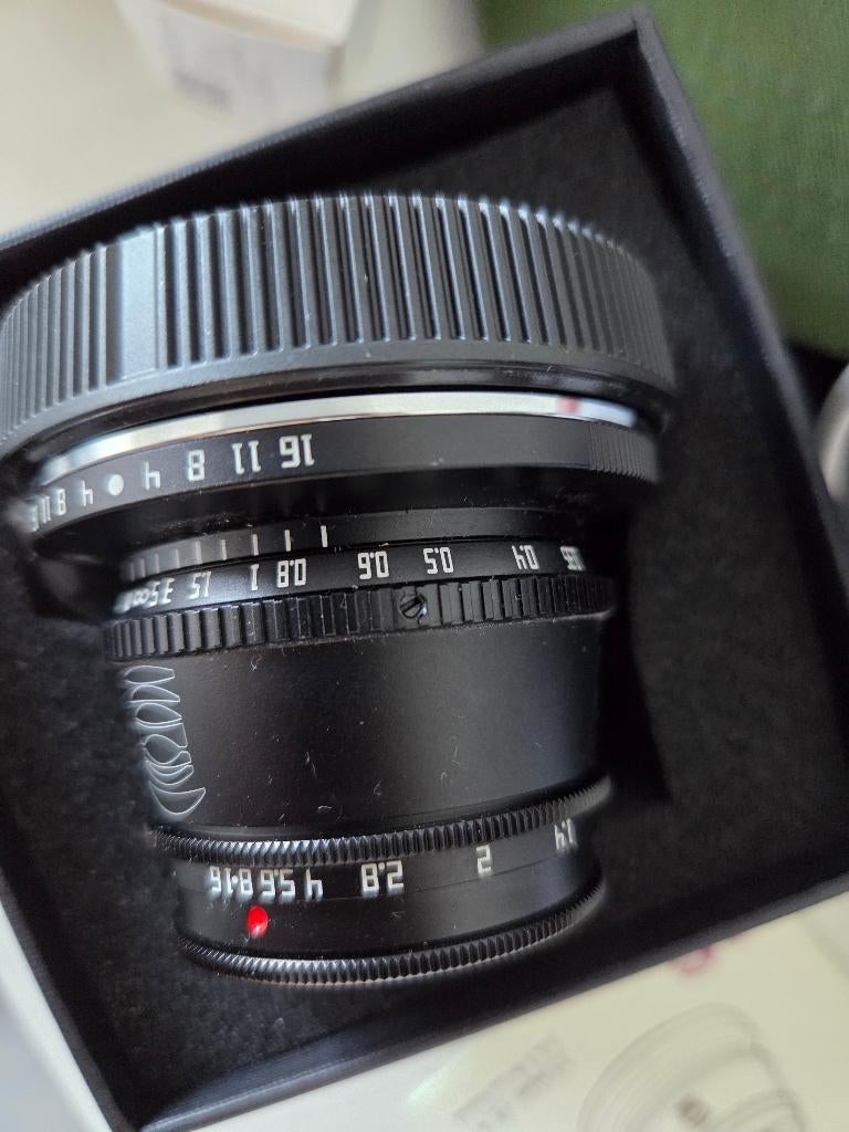 TTArtisan 35mm f/1.4 Lens - Nieuwstaat!, Audio, Tv en Foto, Fotografie | Lenzen en Objectieven, Ophalen of Verzenden, Zo goed als nieuw