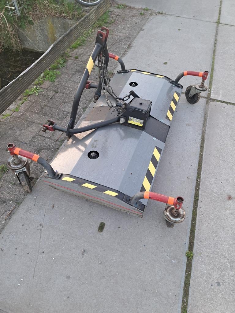 cirkelmaaier PTO  130cm minitractor, Ophalen