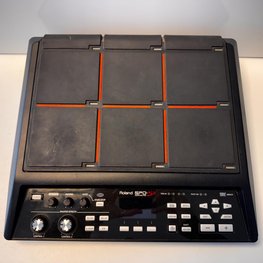 Roland SPD-SX Sampling Pad | Nette staat | Met voeding, Roland, Zo goed als nieuw, Support@roland.com, 10910 Culver Blvd
Culver City, CA 90230
USA