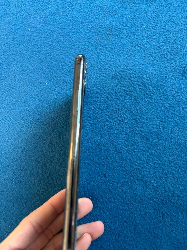 iPhone 11 Pro Max met gebarsten achterkant, Telecommunicatie, Mobiele telefoons | Apple iPhone, Ophalen, 64 GB, Zonder simlock