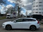 Volvo V60 2.4 D6 AWD Plug-In Hybrid Summum, Auto's, Volvo, Automaat, Wit, Vierwielaandrijving, 11 kWh