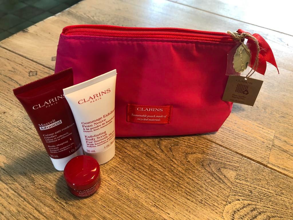 Clarins pouch met 3 producten., Ophalen of Verzenden, Nieuw, Overige typen