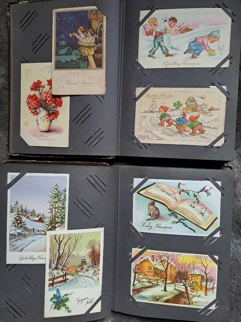 partij kerst/nieuwjaarskaarten in 2 albums (224stuks), Verzamelen, Ansichtkaarten | Themakaarten, Ophalen of Verzenden, 1960 tot 1980