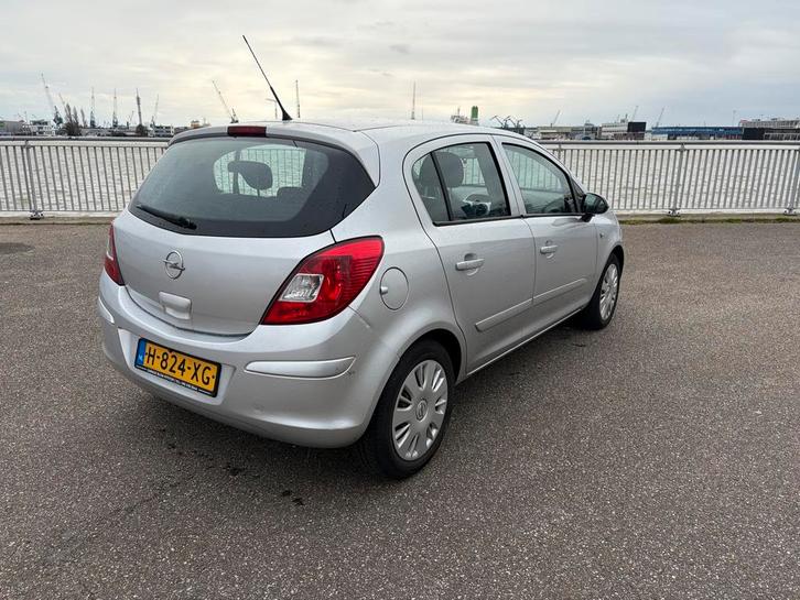 Opel Corsa 1.2 16V 5D WR 2007 Grijs, Auto's, Opel, Particulier, Corsa, ABS, Achteruitrijcamera, Airbags, Airconditioning, Apple Carplay