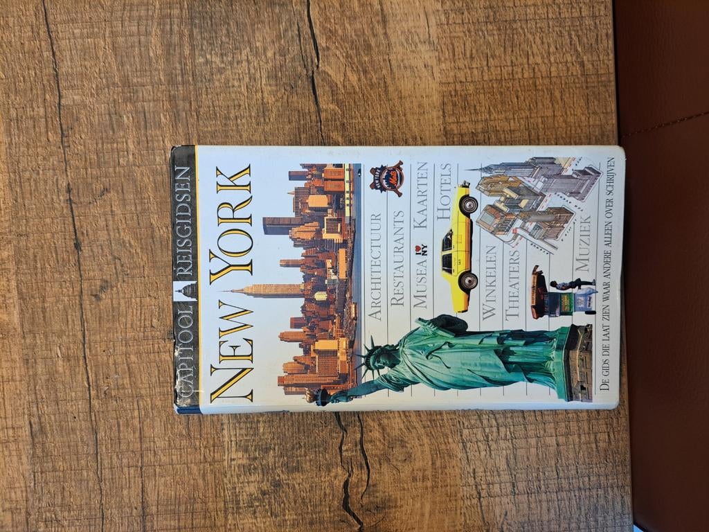 Capitool Reisgids New York - Architectuur, Musea, Hotels, Ophalen of Verzenden