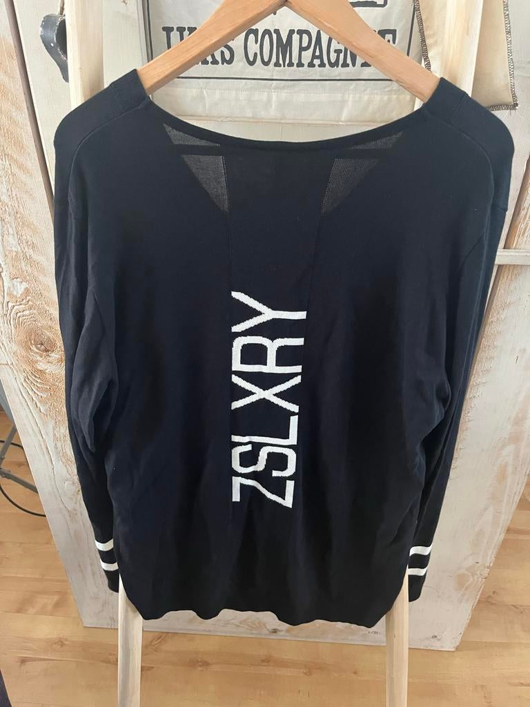 Nieuw Zoso vest zwart met witte accenten, kort model XXL, Kleding | Dames, Truien en Vesten, Ophalen of Verzenden, Nieuw, Maat 46/48 (XL) of groter