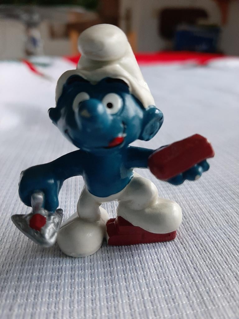 Vintage Metselsmurf 1981, Verzamelen, Smurfen, Ophalen of Verzenden, Zo goed als nieuw, Overige Smurfen, Poppetje, Figuurtje of Knuffel