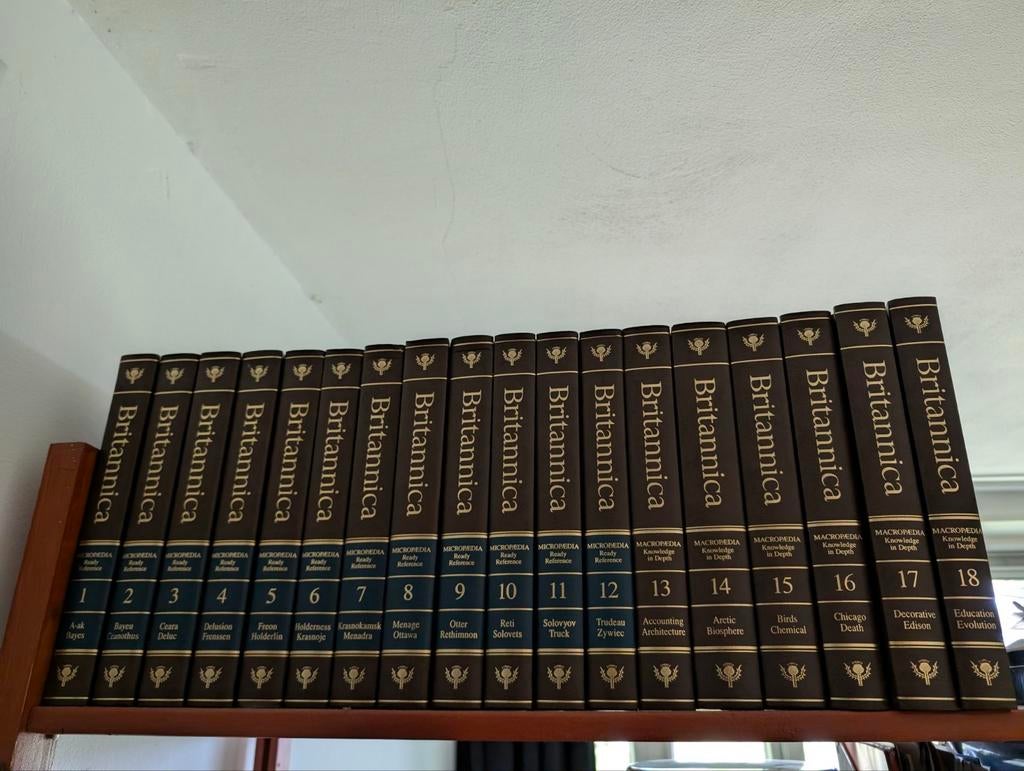 Brittanica Encyclopedie 15th volledig, Boeken, Ophalen, Zo goed als nieuw, Complete serie