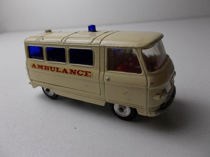 1964 Corgi Toys 463 COMMER 3/4 TON CHASSIS AMBULANCE I.g.st., Hobby en Vrije tijd, Modelauto's | 1:43, Gebruikt, Bus of Vrachtwagen