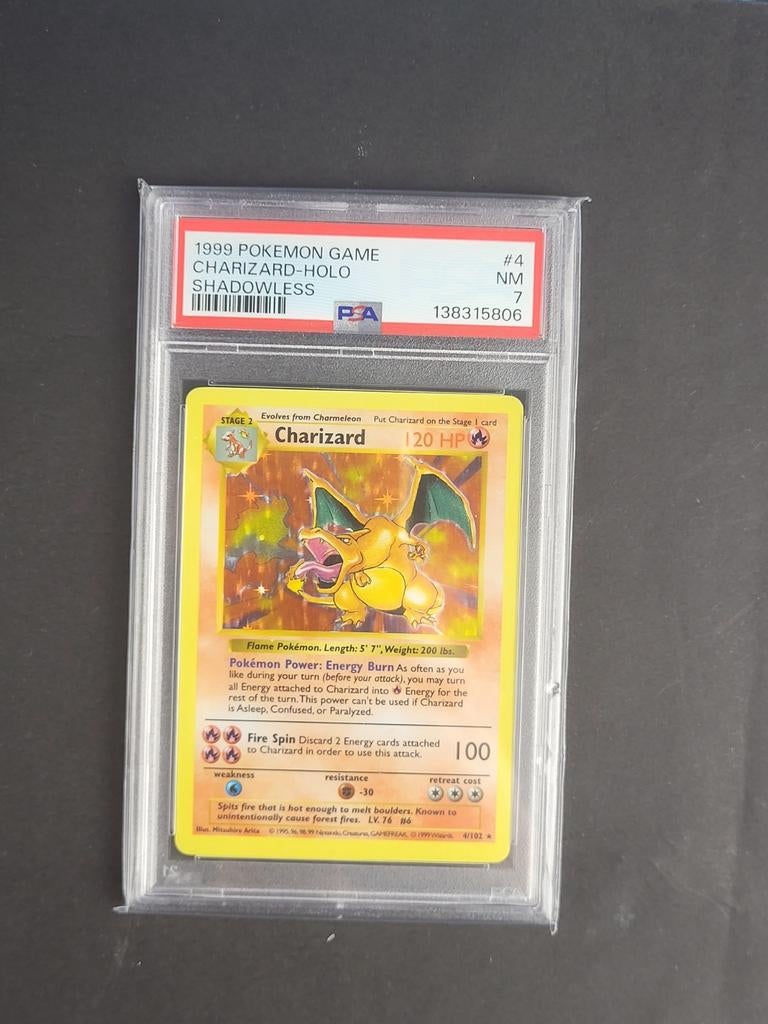 Charizard 4/102 SHADOWLESS - 1999 Base Set Holo PSA 7, Ophalen of Verzenden, Zo goed als nieuw