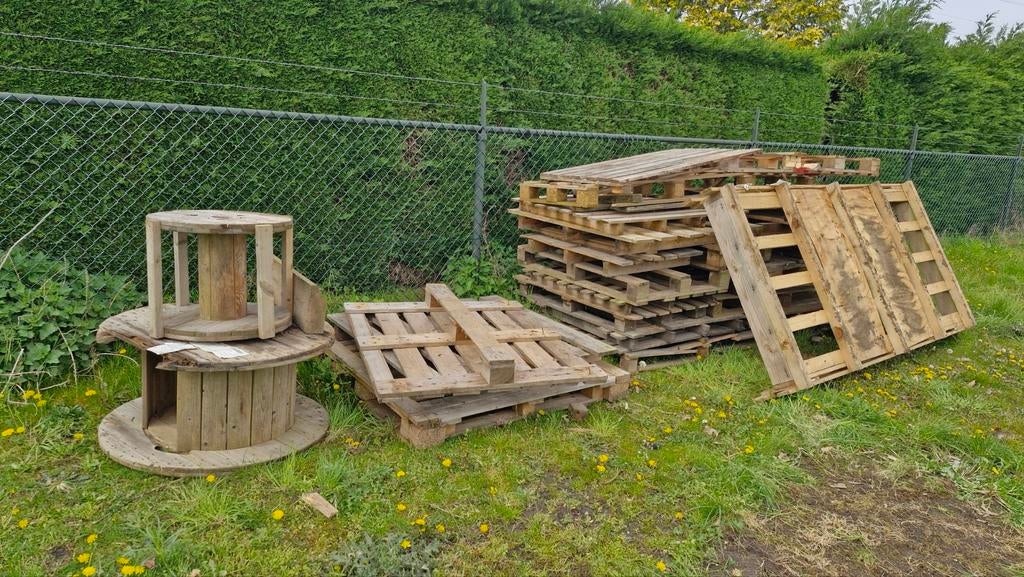 Haardhout/ pallethout. Gratis af te halen., Tuin en Terras, Haardhout, Minder dan 3 m³, Ophalen