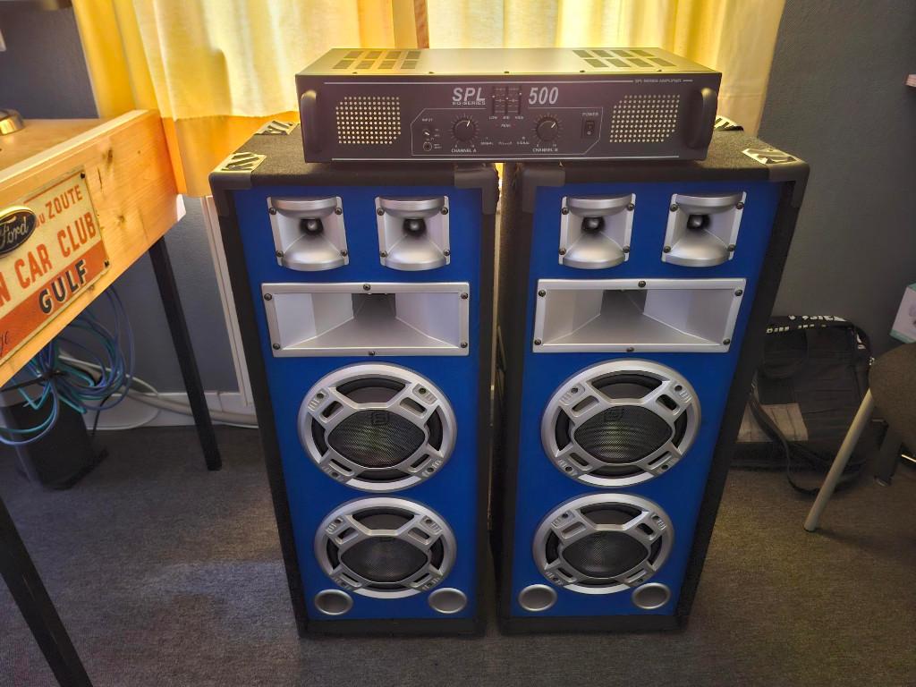 Geluidsboxen met versterker., Audio, Tv en Foto, Luidsprekers, Gebruikt, 120 watt of meer, Front, Rear of Stereo speakers, Ophalen