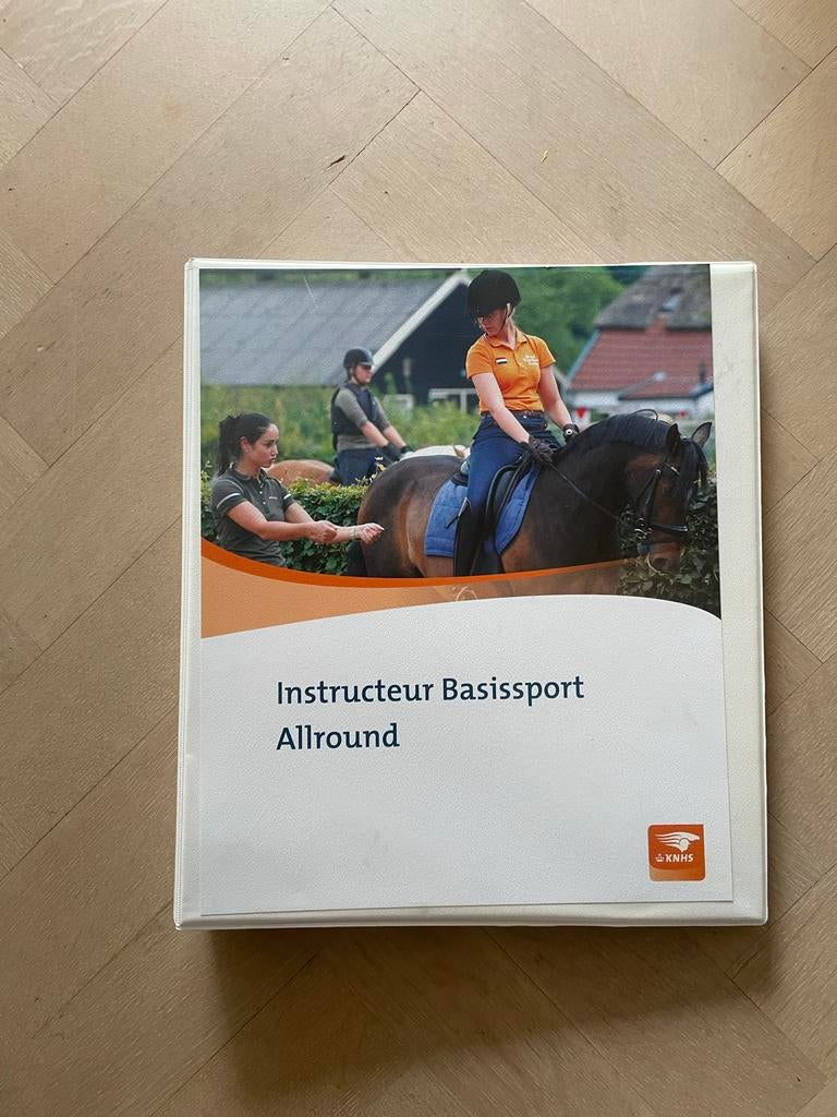 ORUN 3 Basissport Allround Theorie Map KNHS, Ophalen of Verzenden, Zo goed als nieuw