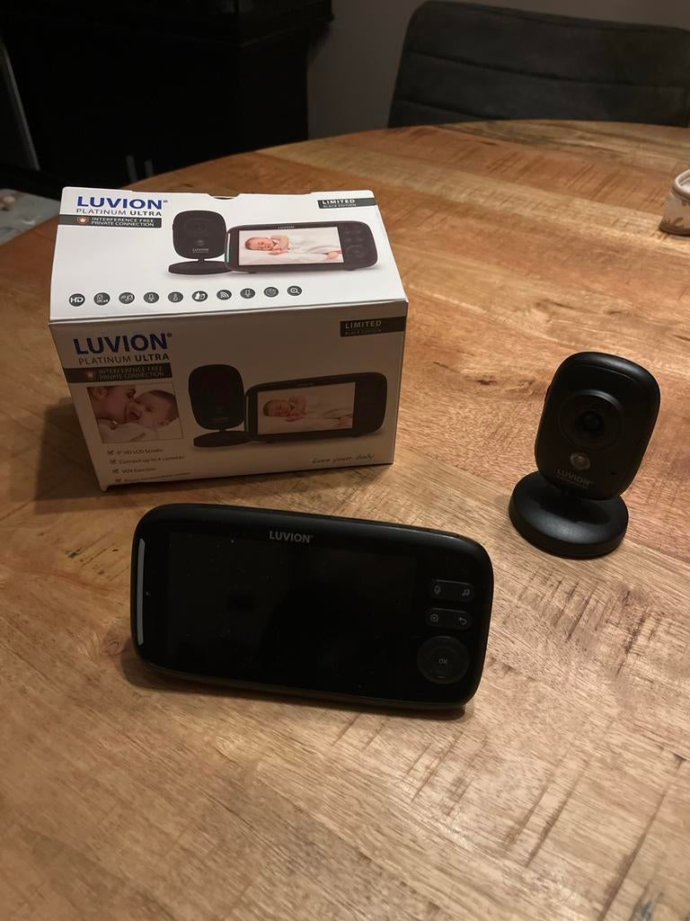 Luvion Platinum Ultra Babyfoon met camera - Limited Black Ed, Ophalen of Verzenden, Zo goed als nieuw, 250 meter of meer, Camera