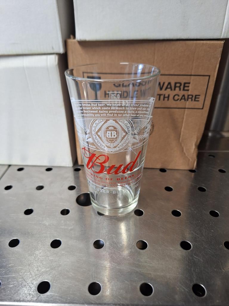 Budweiser bierglas 30x, Ophalen, Zo goed als nieuw, Meerkleurig, Overige merken