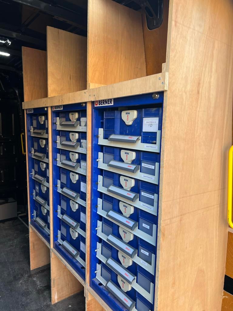 Berner Bera-Clic Businrichting met Koffers en Houten Betimme, Auto-onderdelen, Interieur en Bekleding, Ophalen, Gebruikt, Overige automerken