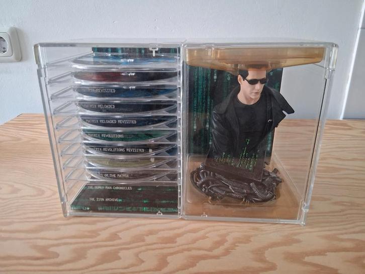 The Matrix - Ultimate Collection DVD Box met Neo beeldje, Cd's en Dvd's, Dvd's | Thrillers en Misdaad, Gebruikt, Boxset, Vanaf 12 jaar