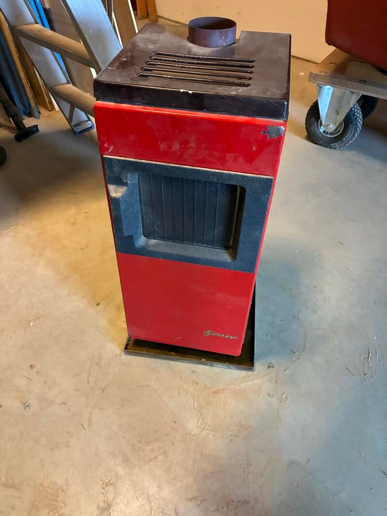 Rode dieselkachel, Huis en Inrichting, Ophalen, Oliekachel, Gebruikt, Overige brandstoffen