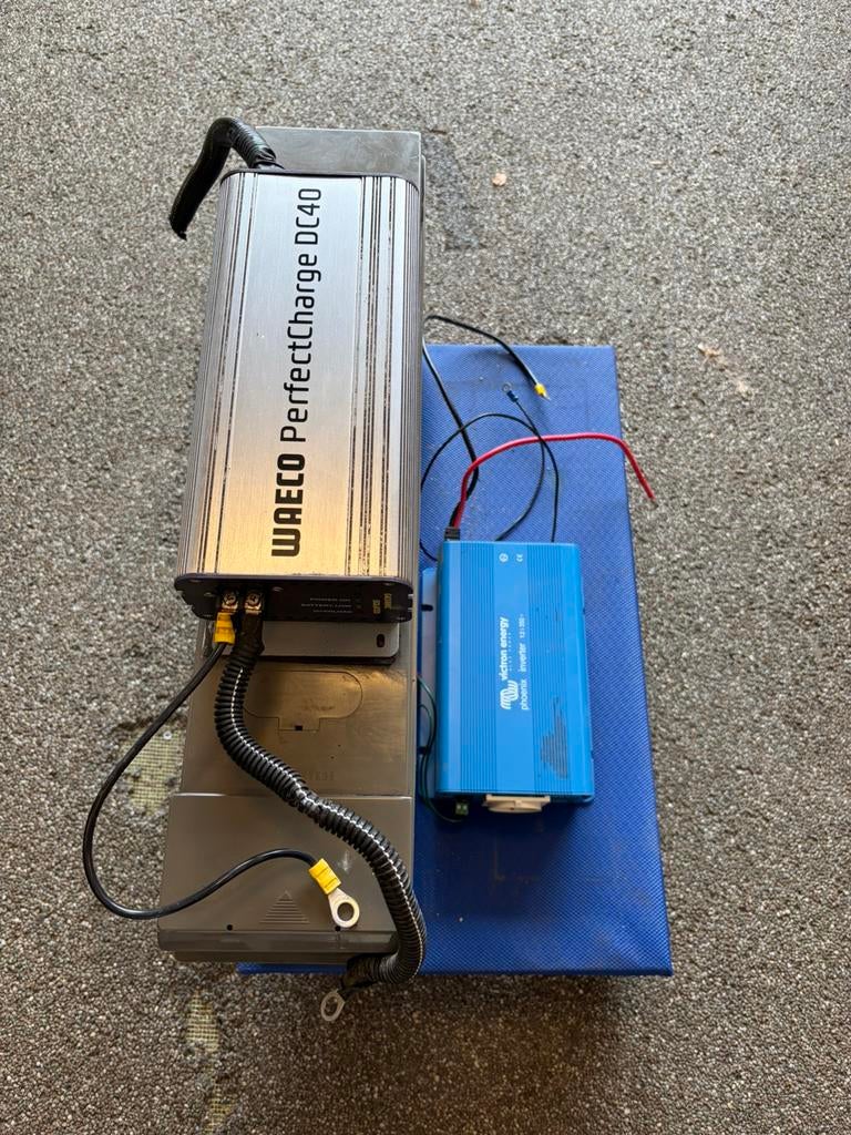 Victron energy omvormer set / 12v / 350w, Ophalen, Gebruikt