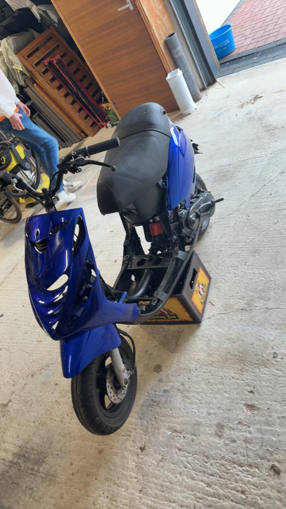 70cc zip blok, Fietsen en Brommers, Scooters | Piaggio, Zo goed als nieuw, Zip, Tweetakt, Ophalen