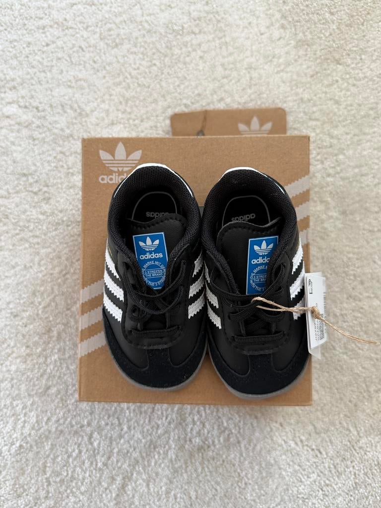 Baby sneakers Adidas Samba Crib, Ophalen, Schoentjes, Jongetje of Meisje, Nieuw