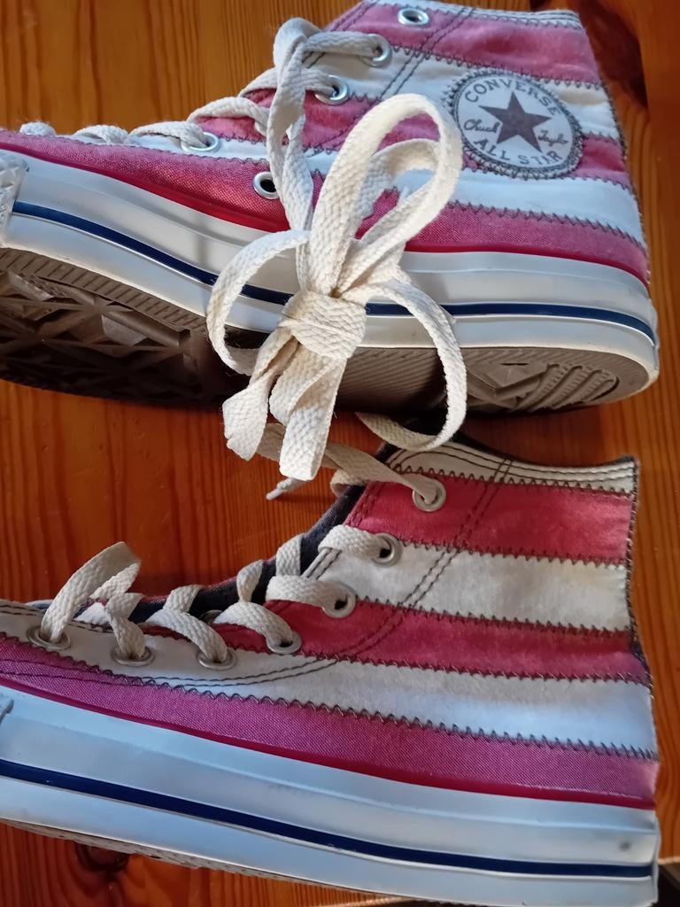 All Stars schoenen maat 6 zgan - Amerikaans thema, Kleding | Dames, Schoenen, Ophalen of Verzenden, All Stars, Rood, Sneakers of Gympen