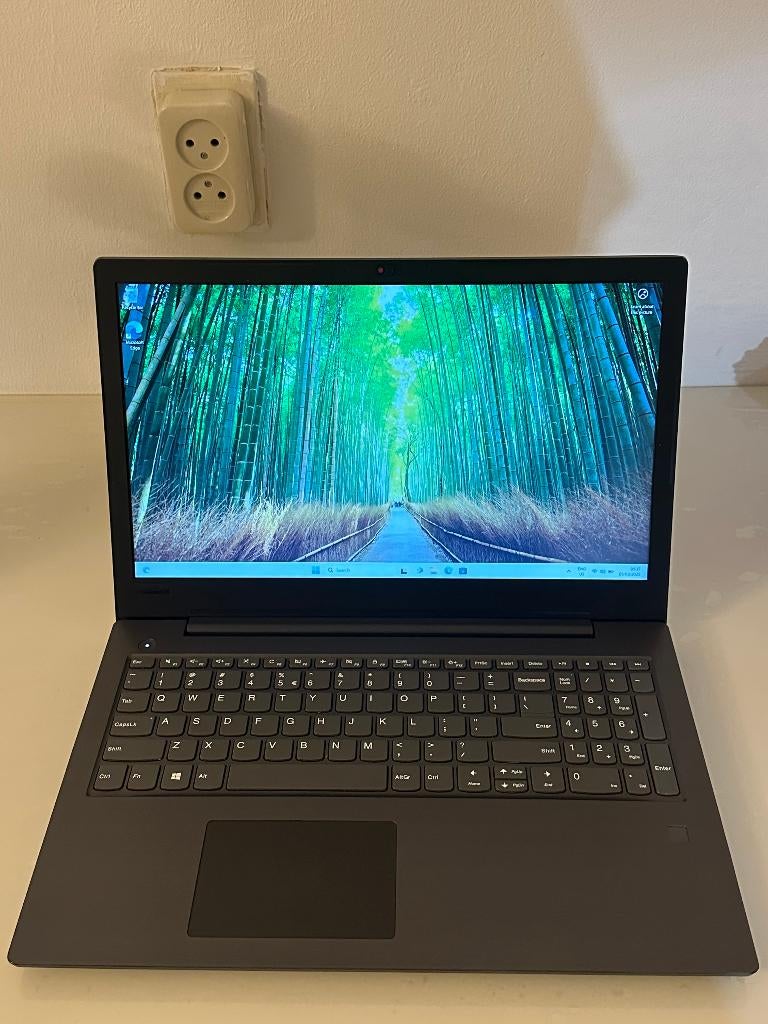 Lenovo laptop V330 / i5 8th gen / 8gb Ram / 256SSD, 8 GB, Contact@lenovo.com, Ophalen of Verzenden, SSD