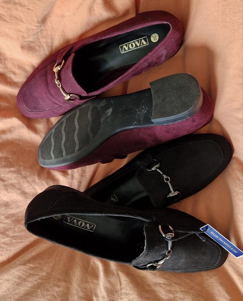 Nova loafers maat 39, Kleding | Dames, Schoenen, Ophalen of Verzenden, Zo goed als nieuw, Rood, Instappers