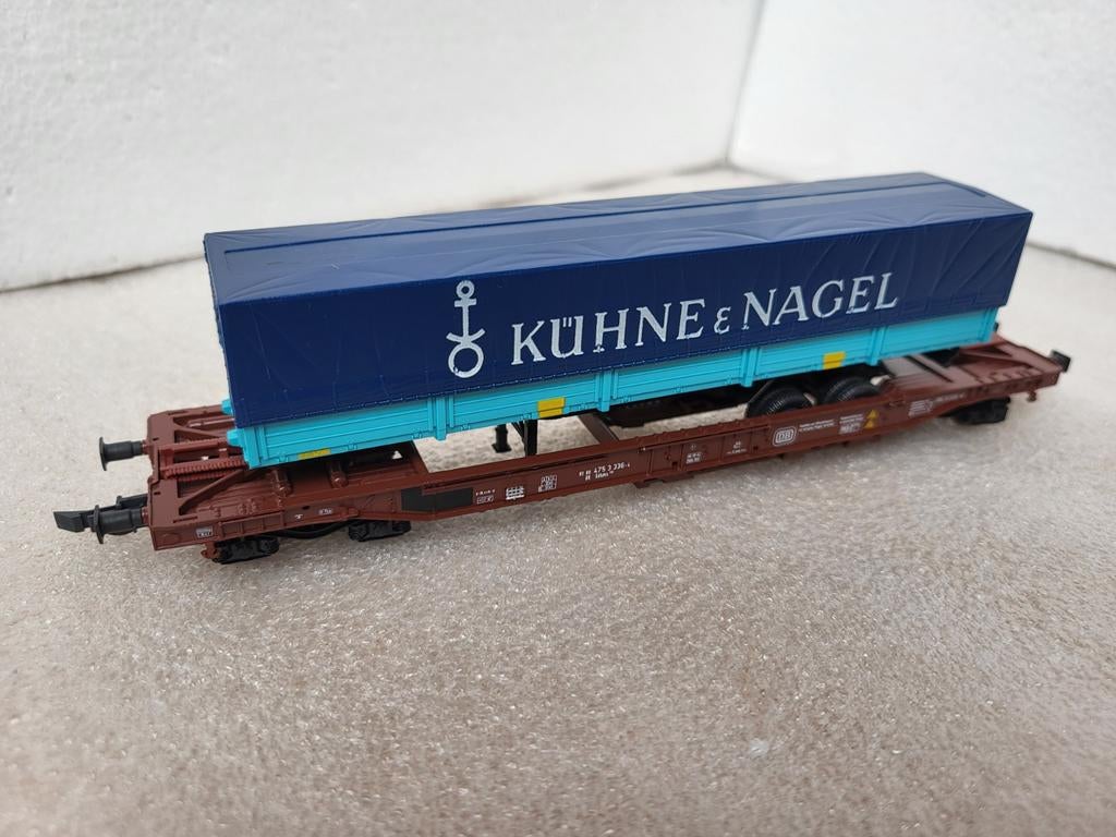 Roco H0 Platte Wagon met Huifoplegger "Kühne & Nagel" DB, Gelijkstroom, Wagon, Ophalen of Verzenden, Zo goed als nieuw