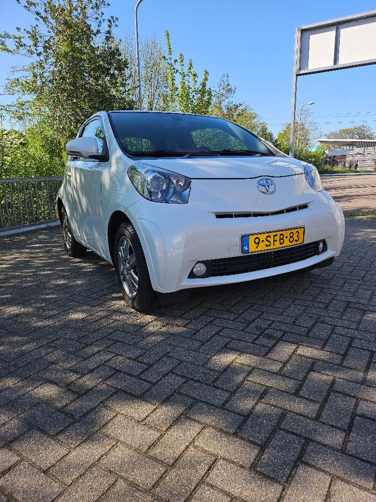 Toyota IQ 1.0 2013 Wit, Auto's, Toyota, Bedrijf, IQ, ABS, Airbags, Airconditioning, Automatische klimaatregeling, Centrale vergrendeling