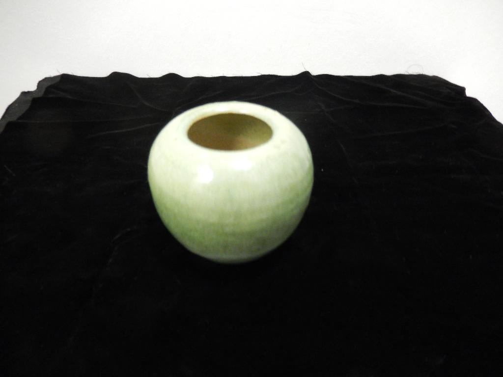 GUBBELS - HELDEN, vaasje, Gebruikt, Overige kleuren, Aardewerk of Porselein, Ophalen of Verzenden