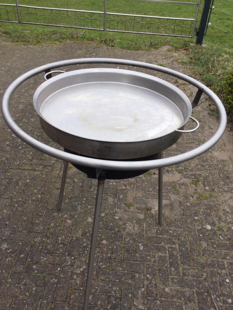 Braadpan barbecue pan diameter 60 cm, Ophalen, Zo goed als nieuw