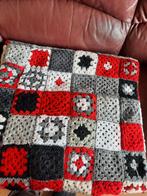 Granny Square deken rood/wit/grijs/zwart /ecru- Nieuw, Ophalen of Verzenden, Nieuw, Rood, Rechthoekig