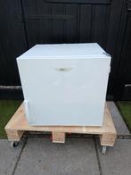 Vriezertje, Minder dan 85 cm, Minder dan 60 cm, Zo goed als nieuw, Energieklasse A of zuiniger