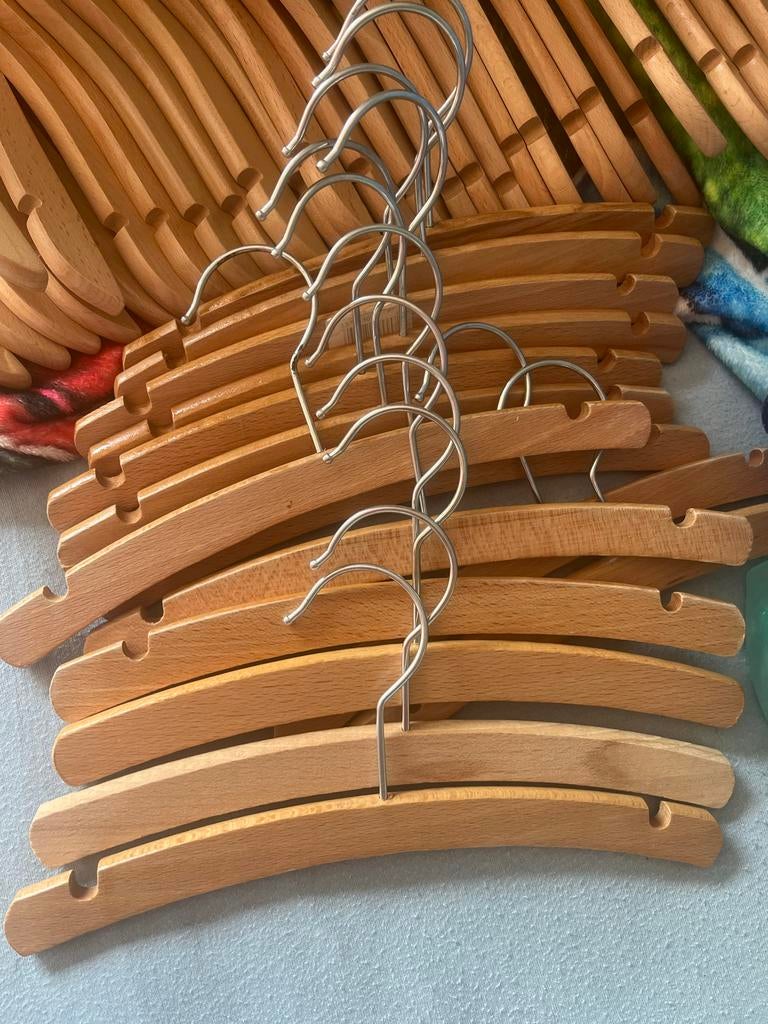 Houten Kinderkleding Hangers - Baby tot Maat 152, Ophalen of Verzenden, Gebruikt, Hout, Kinderen