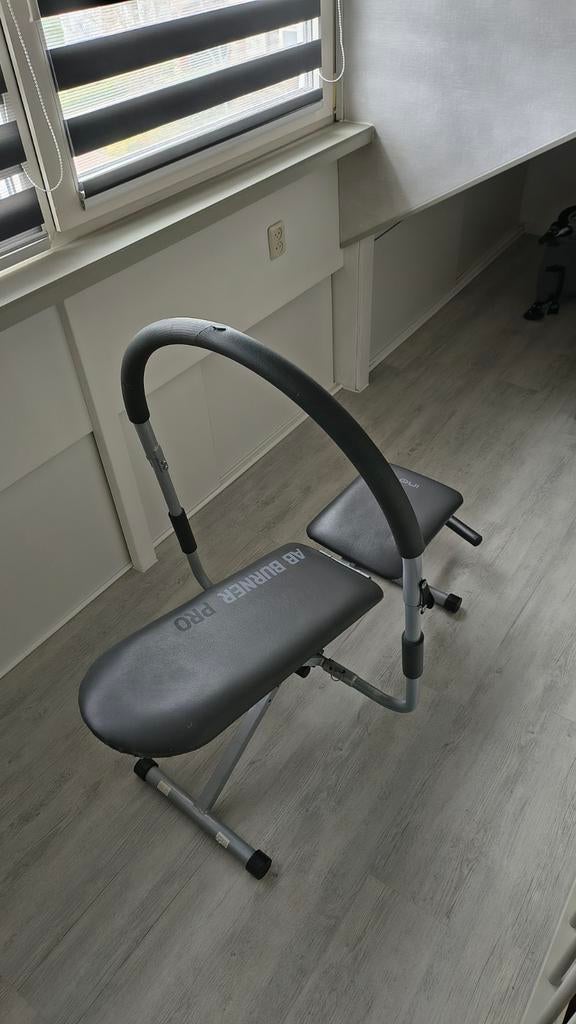 Buikspierbank, Ophalen