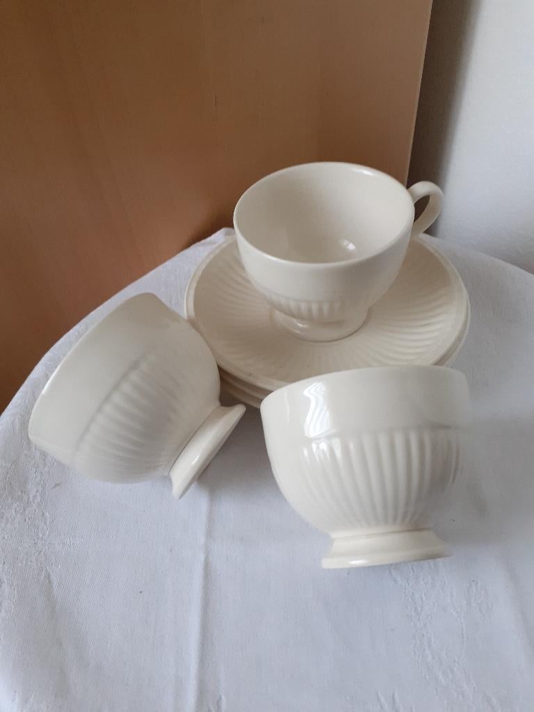 Wedgwood Edme theekop en schotels, Ophalen of Verzenden, Zo goed als nieuw, Wedgwood, Kop(pen) en/of Schotel(s)
