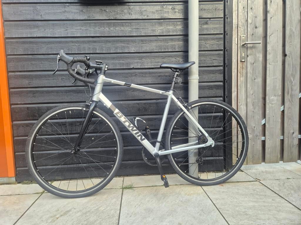 Racefiets BTWIN Triban 100 - Maat M - Framemaat 50cm, Fietsen en Brommers, Fietsen | Racefietsen, Minder dan 10 versnellingen