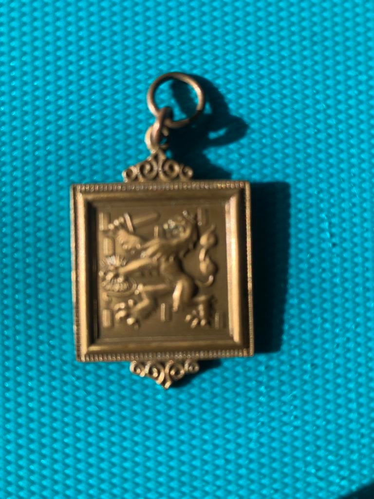 Jubileum medaille Laren 1947, Postzegels en Munten, Ophalen of Verzenden, Overige materialen