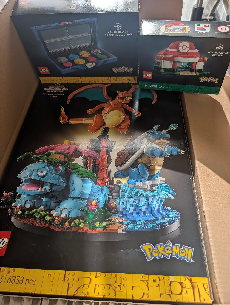 LEGO Pokemon 72153, Kanto Badges 40892,Pokemon Centre 40911, Ophalen, Nieuw, Complete set, Lego