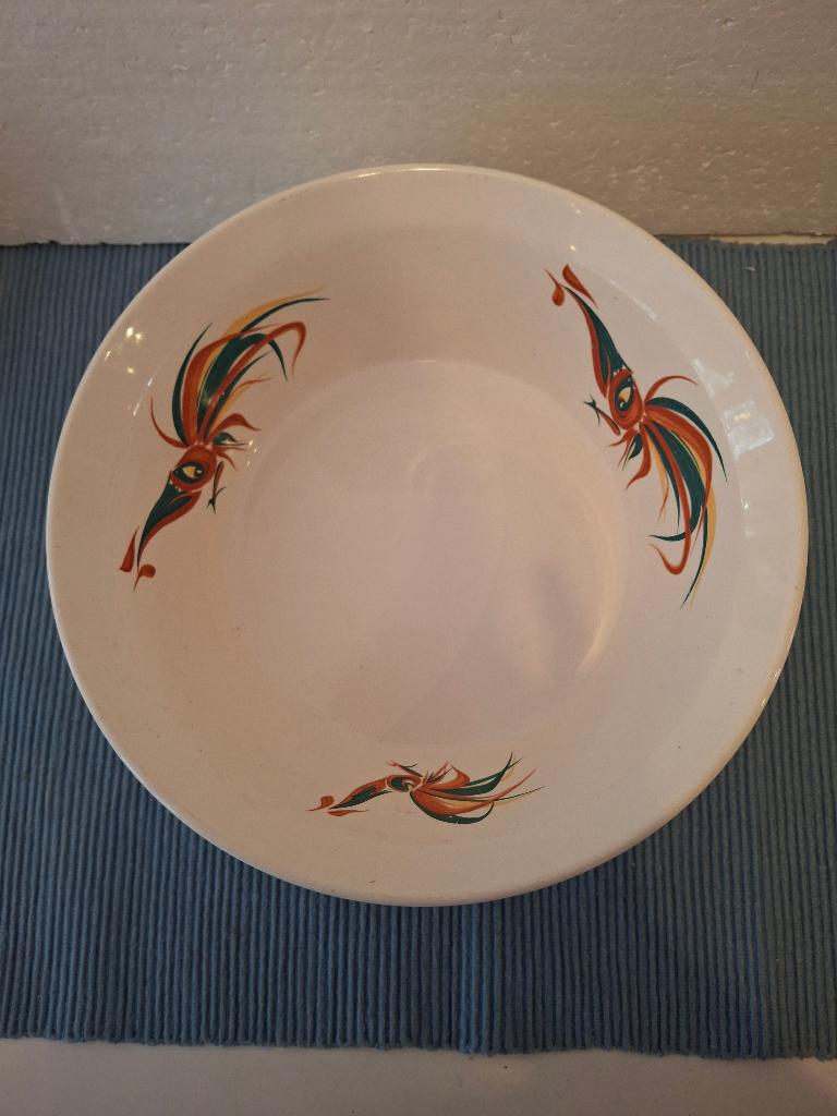 Villeroy & Boch - mooie aardewerk schaal met haantjes, Ophalen of Verzenden