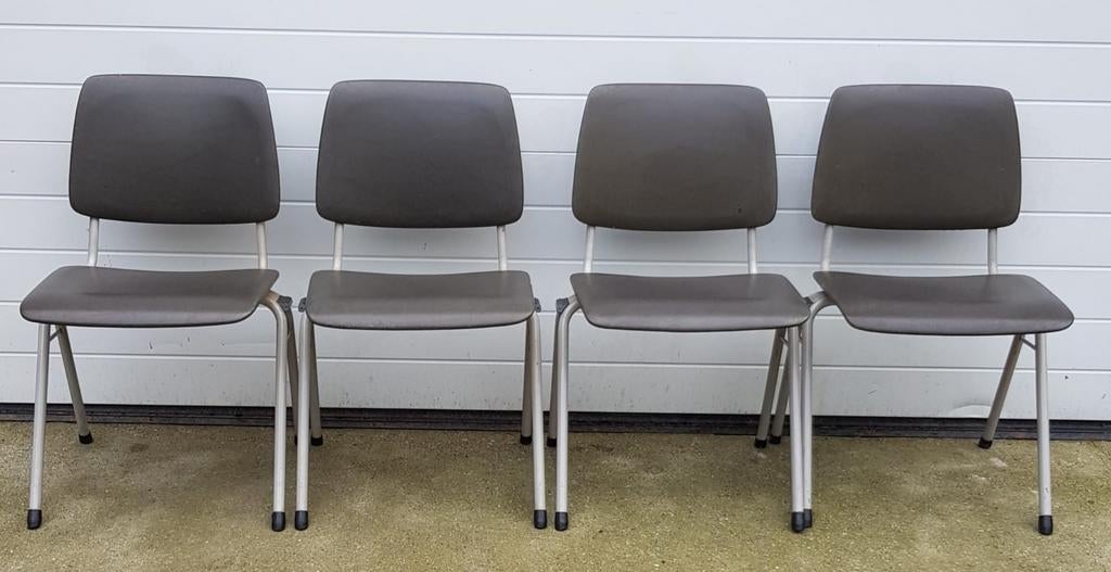 61 x Marko schoolstoelen kantine stoelen Vintage horeca cafe, Ophalen of Verzenden, Zo goed als nieuw, Bruin, Vijf, Zes of meer stoelen