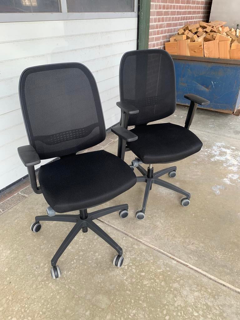 Beta be fine burostoel, Ophalen, Zo goed als nieuw, Zwart