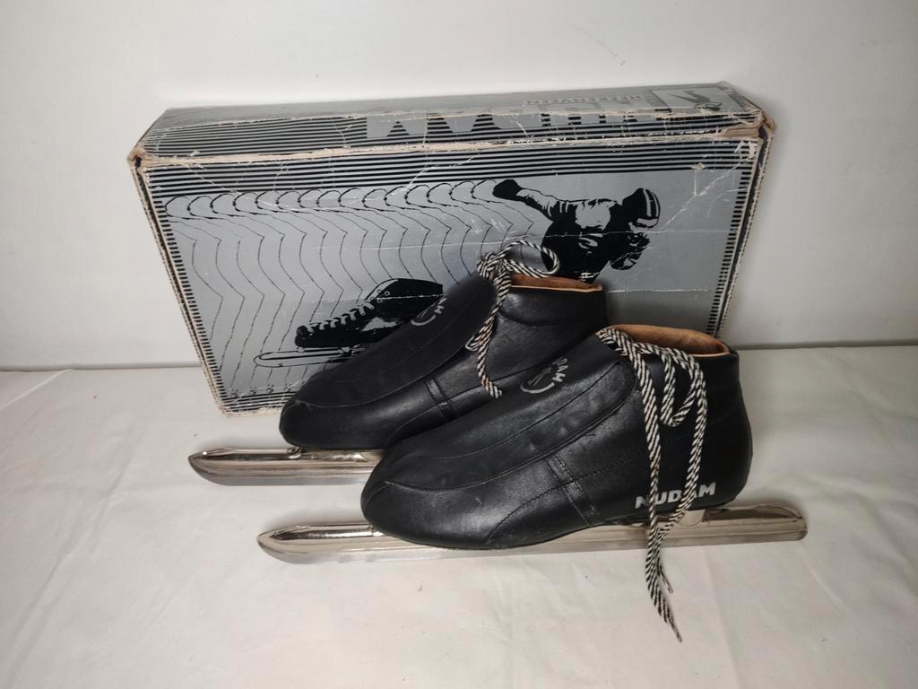 S641 Nijdam Lage Noren maat 43 geslepen, Sport en Fitness, Schaatsen, Gebruikt, Leerdam, Ophalen of Verzenden, Nijdam