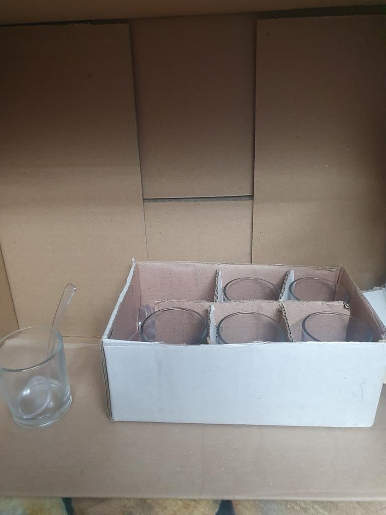 Nieuwe amuse set met 6 glaasjes en 6 lepeltjes, Ophalen of Verzenden, Nieuw, Overige materialen, Overige stijlen