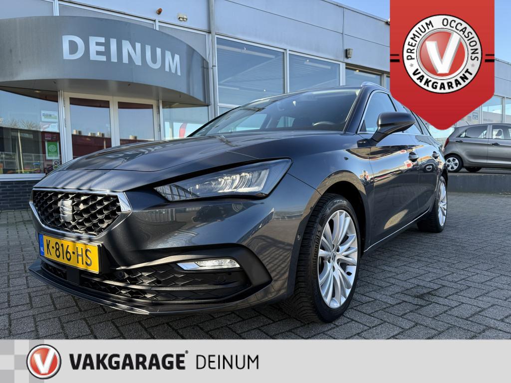 SEAT Leon Sportstourer 1.5 TSI Style Launch Edition Navigati, Auto's, Stof, 4 cilinders, Met garantie (alle), Leon
