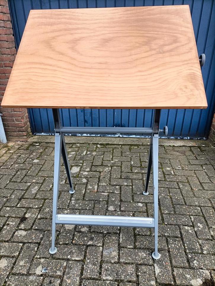 Ahrend tekentafel, Doe-het-zelf en Verbouw, Tekentafels, Gebruikt, Minder dan 130 cm, Ophalen