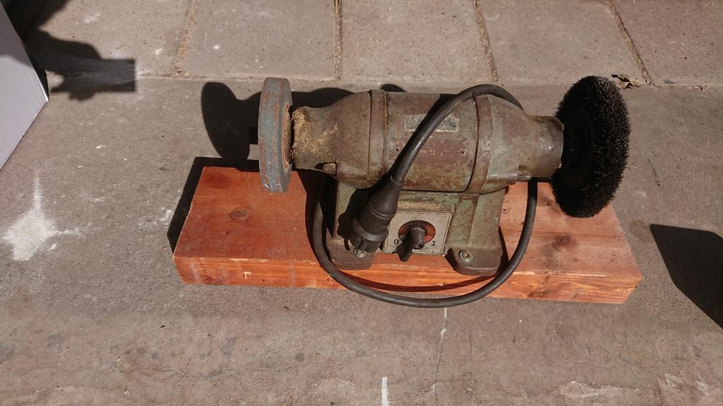 Werkplaats slijpmachine met borstel, Ophalen of Verzenden, 1200 watt of meer, Bandschuurmachine