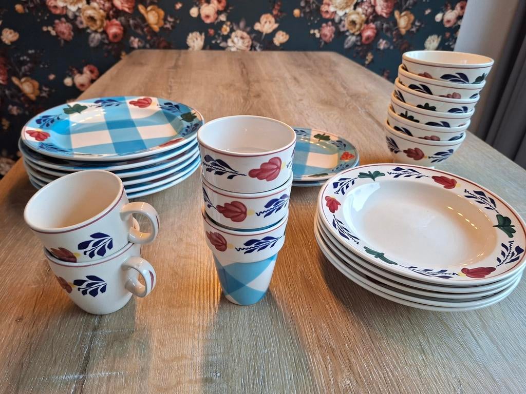 Boerenbont en bonter drinkbekers, Overige typen, Ophalen of Verzenden, Zo goed als nieuw, Aardewerk
